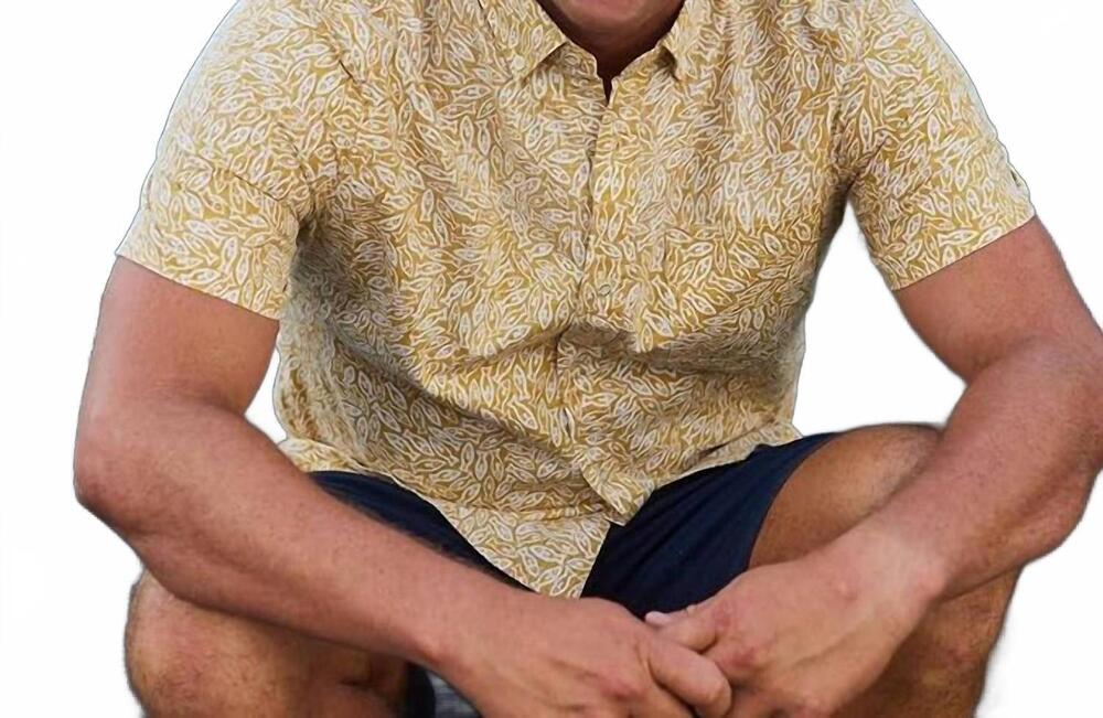 NEW REYN SPOONER school day fish print button front shirt in mango